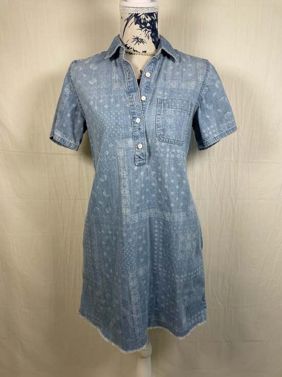 Gap Dresses & Skirts - Gap 1969 Denim Bandana Print Short Sleeve Shirtdress with Pockets Sz S